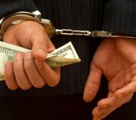 دستگیری ۷ اخلالگر بازار ارز در اصفهان