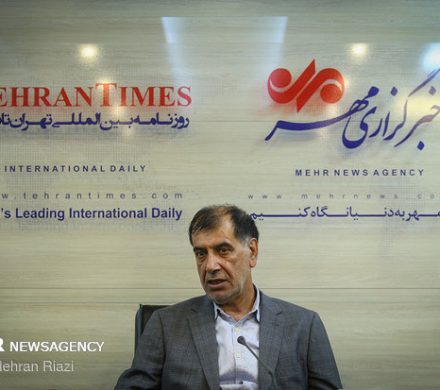 «فضای باز سیاسی» به معنی میدان دادن به ضدنظام نیست