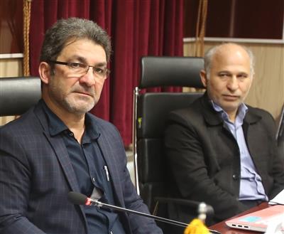 اولین جلسه بررسی روشهای نوین آموزش موثر مکالمه زبان خارجه درشرکت نفت و گاز کارون