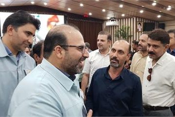 جلسه هم اندیشی مدیرعامل و مسئولان شیفت شرکت فولاد خوزستان برگزار شد