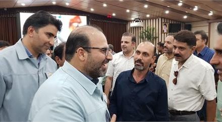 جلسه هم اندیشی مدیرعامل و مسئولان شیفت شرکت فولاد خوزستان برگزار شد