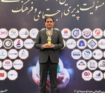 تندیس زرین ششمین اجلاس سراسری مسئولیت‌پذیری اجتماعی به فولاد خوزستان رسید