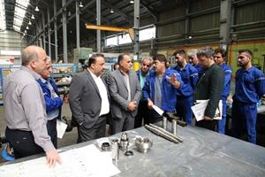 بازدید دکتر خلیلی نیا از پیشنهادهای اجرا شده در واحد پمپ شاپ مجتمع پتروشیمی شازند
