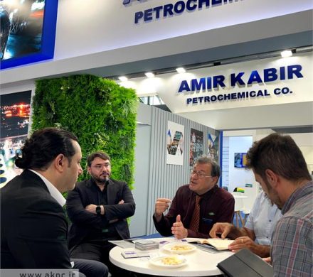 حضور پتروشیمی امیرکبیر در نمایشگاه PLASTI میلان