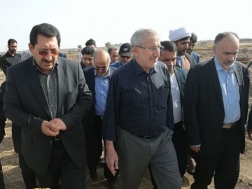 بازدید ریاست بنیاد مستضعفان انقلاب اسلامی از کارخانه تولید آهک قلعه گنج
