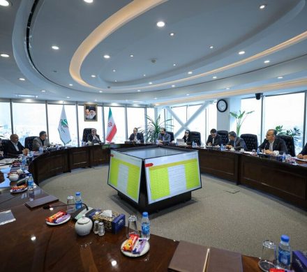 بررسی عملکرد شرکت سرمایه‌گذاری توسعه معادن و فلزات در بورس