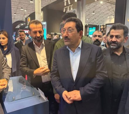 بازدید وزیر صمت از غرفه چادرملو در متافو تبریز