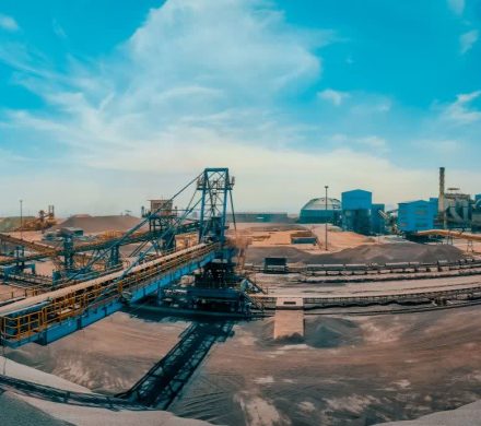 راهبردهای سیمیدکو در راستای خلق ثروت با تکیه بر مزیتهای رقابتی