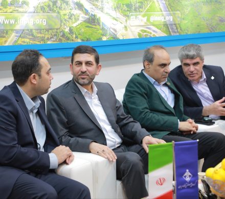 گزارش تصویری از بازدید و مصاحبه دکتر «محمد امیر» نماینده کلانشهر اهواز و عضو کمیسیون اصل ۹۰ مجلس شورای اسلامی در غرفه گروه ملی صنعتی فولاد ایران