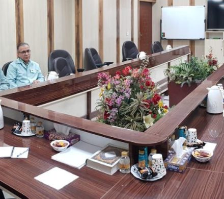 جلسه هماندیشی معاونین منابع انسانی و امور اجتماعی و فناوری شرکت فولاد خوزستان با جمعی از ارائه دهندگان مقالات در سمپوزیوم فولاد کیش