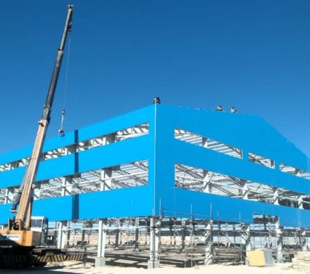 پیشرفت ۲۰ درصدی احداث سالن ذوب و ۵۰ درصدی مهندسی کارخانه فولادسازی قروه