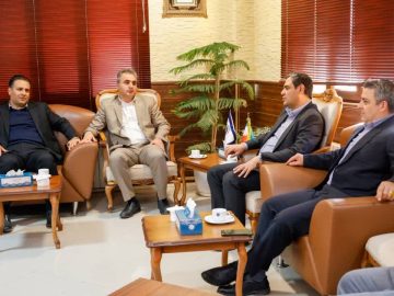 بازدید مدیرعامل فولاد توانآور آسیا از اتاق بازرگانی چهارمحالوبختیاری