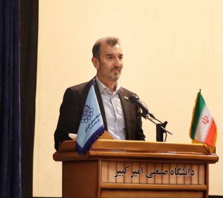 روحیه ماجراجویی، منش متواضع و تعهد ریشه دار به خدمت، دکتر پرورش را ممتاز کرد