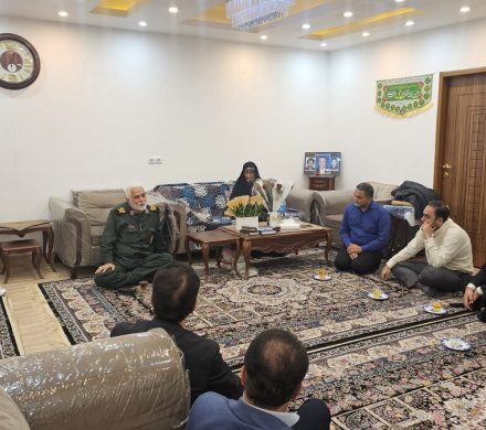 دیدار مدیرعامل گروه ملی صنعتی فولاد ایران با خانواده گرانقدر شهید ولی‌زاده