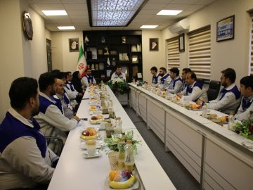 تقدیر از زحمات پرسنل واحد مالی فولاد امیرکبیر کاشان در دیداری صمیمی با مدیرعامل