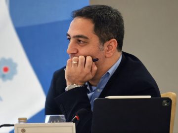 یادداشت مهدی محمدی: صنعت فولاد ایران در چنبره تحریمهای داخلی و خارجی؛ ابعاد بحران صنعت فولاد و راهکارهای رفع آن
