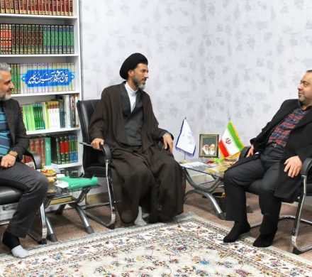 دیدار مدیرعامل شرکت آهن و فولاد ارفع با امام‌جمعه اردکان