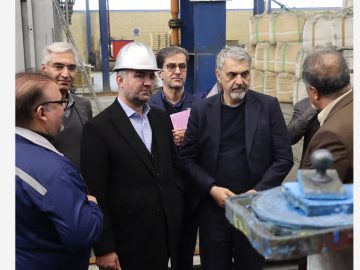 بازدید معاون سرمایهگذاری و راهبری شرکتهای گروه فولاد مبارکه از شرکت صنایع نسوز توکا