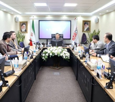 تاکید سمیعی‌نژاد بر تکمیل زنجیره تولید الکترود گرافیتی در کشور