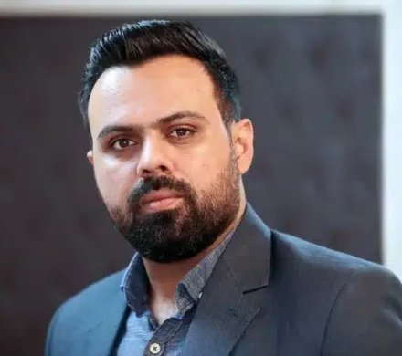 مجتبی تقوی‌نژاد خبر داد: تکمیل زنجیره فولاد گهرزمین با افتتاح ۲ کارخانه آهن اسفنجی تا پایان سال