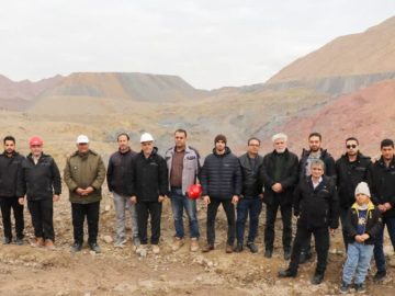 برگزاری نخستین تور بازدید خانوادگی از شرکت آلومینای ایران در ایام الله دهه مبارک فجر