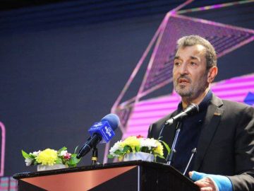 تولید شمش فولاد به مرز ۳۰ میلیون تن رسید/ فولادی ها در حال تولید شبانه‌روز هستند