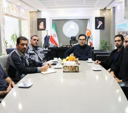 دیدار اعضای شورای اسلامی کار با مدیرعامل و عضو هیأت مدیره شرکت آلومینای ایران