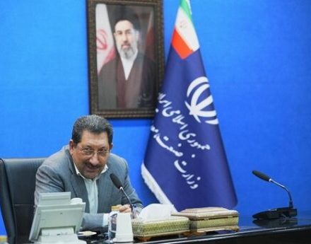 وزیر صمت عنوان کرد: احیای فولاد مبارکه و فولاد خوزستان از موضوعات اصلی وزارت صمت است