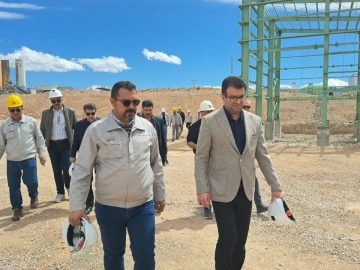 پای کار ایران هستیم/ حضور میدانی مدیرعامل ایریتک در پروژه اقلید در اوج تهاجم دشمن