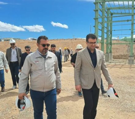 پای کار ایران هستیم/ حضور میدانی مدیرعامل ایریتک در پروژه اقلید در اوج تهاجم دشمن