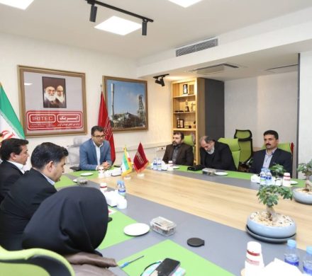 در نخستین نشست هم‌اندیشی دکتر گودرزی با معاونت‌ها و مدیران شرکت مطرح شد/ فراخوان مدیرعامل ایریتک برای بازسازی جهادی صنایع در سال ۱۴۰۵