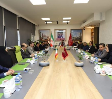 جلسه راهبردی مدیرعامل ایریتک با مدیران شرکت‌های تابعه با محوریت توسعه بازار و خوداتکایی مالی