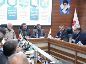 مدیرعامل فولاد خوزستان در دیدار با وزیر صمت: حمله به این مجتمع، هدف قرار دادن معیشت ۱۷ هزار خانواده است