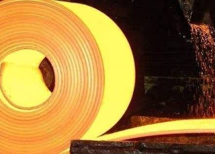 کلیه خریداران ورق گرم فولادی مکلف به عرضه محصولات خود در بورس کالا خواهند شد