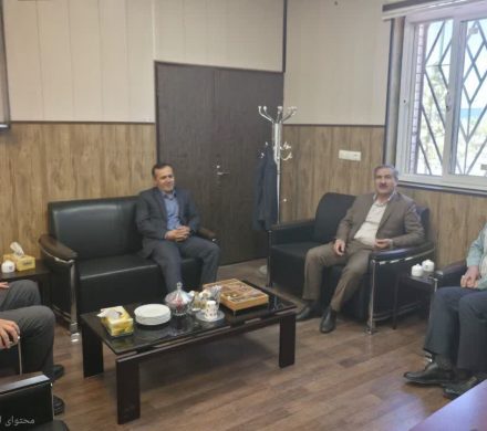 دیدار مدیرکل تعاون، کار و رفاه اجتماعی چهارمحال و بختیاری با مدیرعامل فولاد توان‌آور آسیا