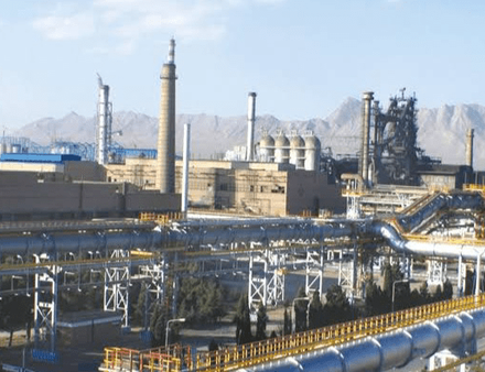 ذوب آهن اصفهان به بانک رفاه واگذار شد