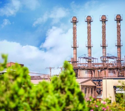 بازدید مدیرکل تعاون، کار و رفاه اجتماعی خراسان شمالی و مدیر تامین اجتماعی استان از شرکت آلومینای ایران در آستانه روز کارگر