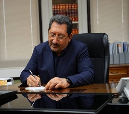 وزیر صنعت، معدن و تجارت فرا رسیدن روز خبرنگار را تبریک گفت
