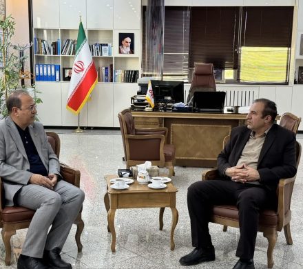 دیدار مدیر روابط عمومی شرکت فولاد توان‌ آور آسیا با سرپرست صداوسیمای چهارمحال و بختیاری
