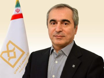 موضوع فولاد بافق یک مطالبه ساده بانکی نیست/ ابهامات معامله و شرایط پرداخت باید روشن شود